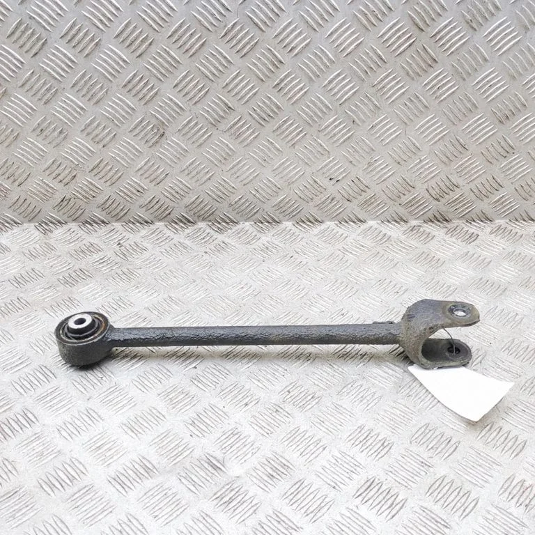 Tagumine ülemine õõtshoob TA702914010AB