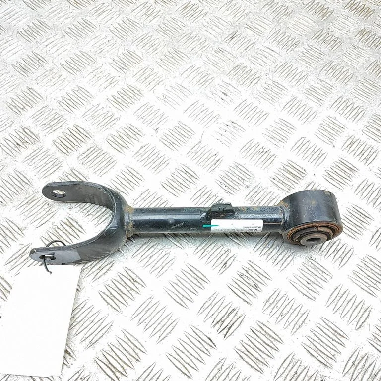 Rear upper control arm/wishbone – Tesla Model Y (2020-)