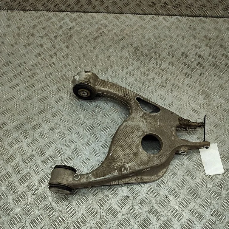 Aizmugurējā svira (dakša) 9J1505375
