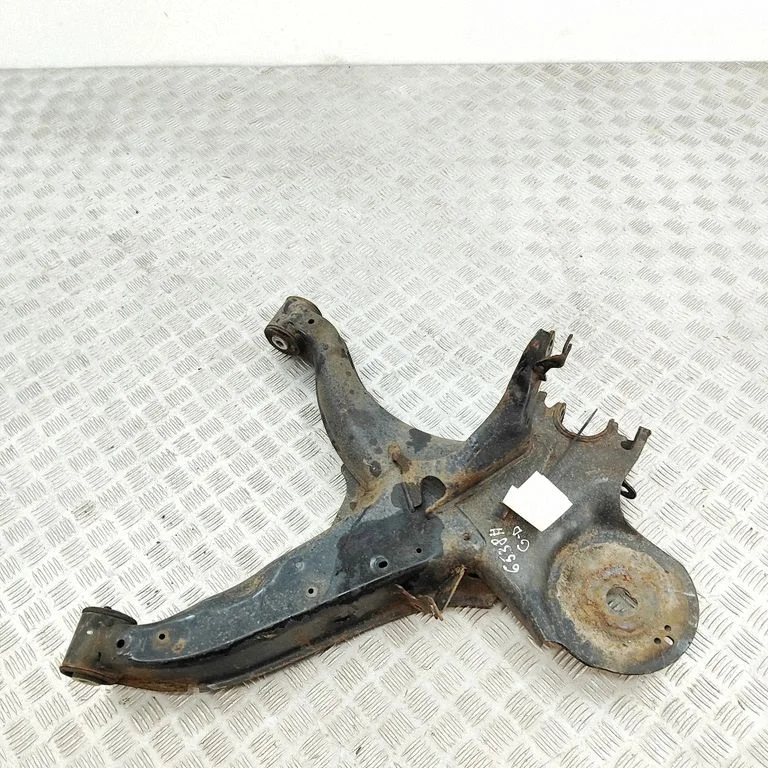Tagumine ülemine õõtshoob A4473505200