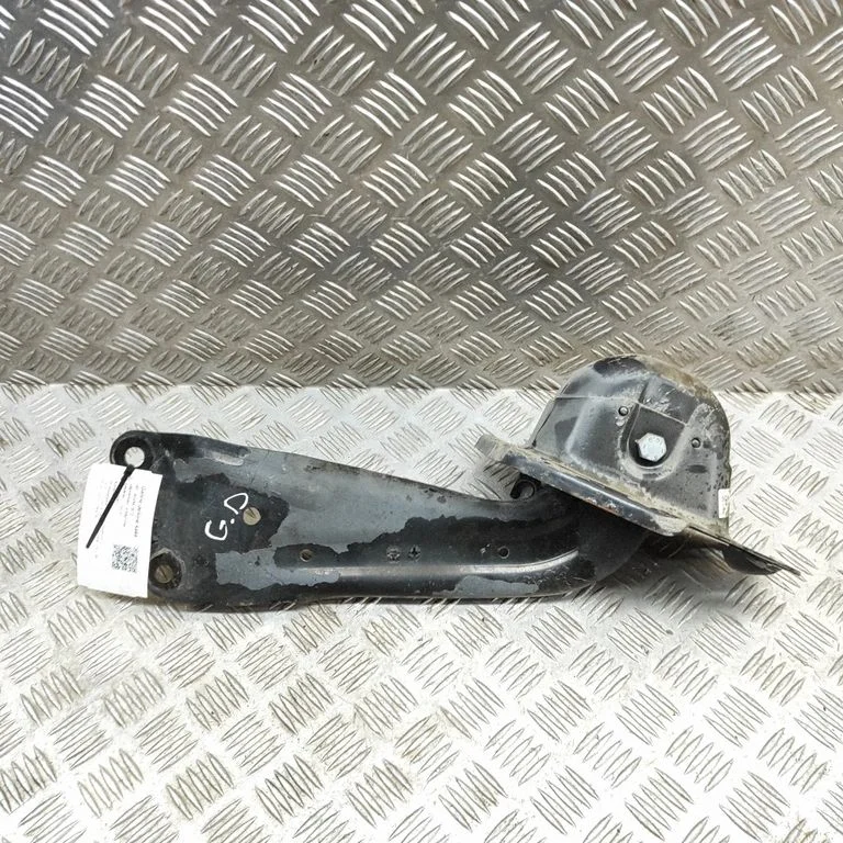 Rear upper control arm/wishbone – Volkswagen Cross Touran II (2015-)