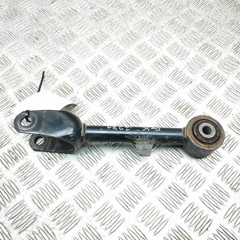 Rear upper control arm/wishbone – Tesla Model Y (2020-)