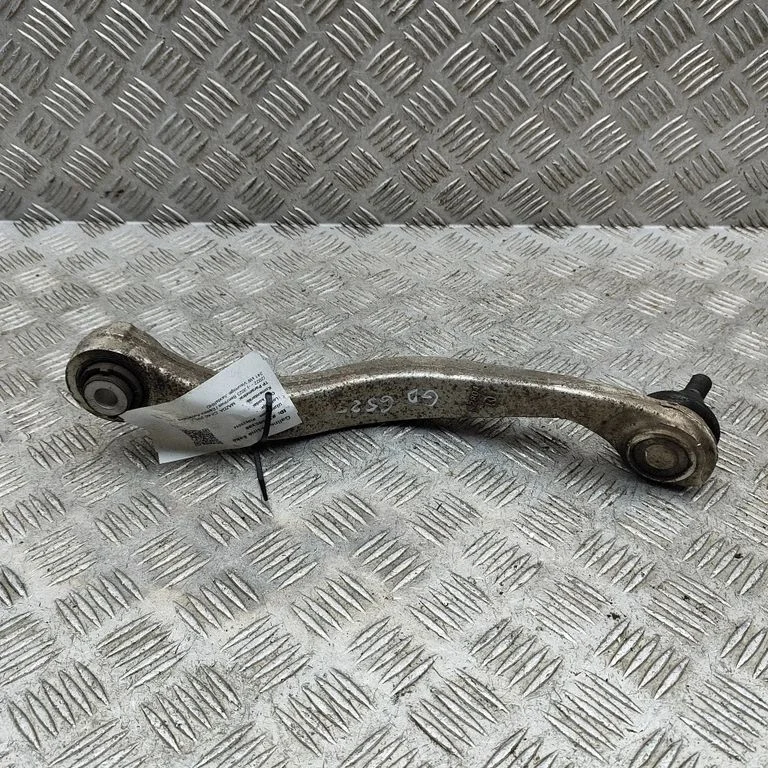 Aizmugurējā svira (dakša) KBB628600