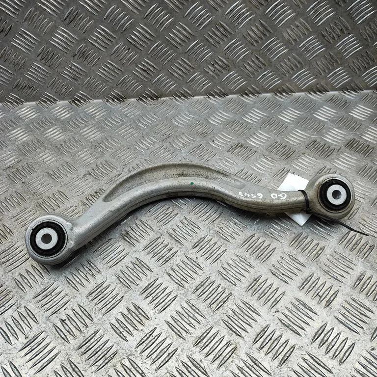 Tagumine ülemine õõtshoob 971505362
