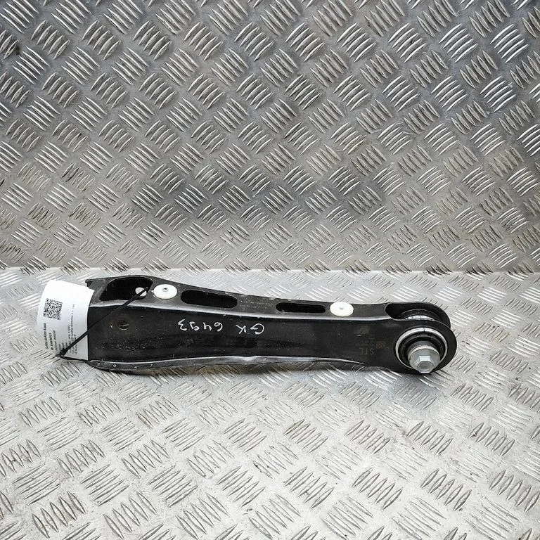 Tagumine ülemine õõtshoob 6871020
