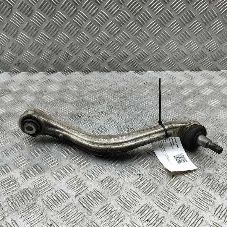 Aizmugurējā svira (dakša) KBB628650