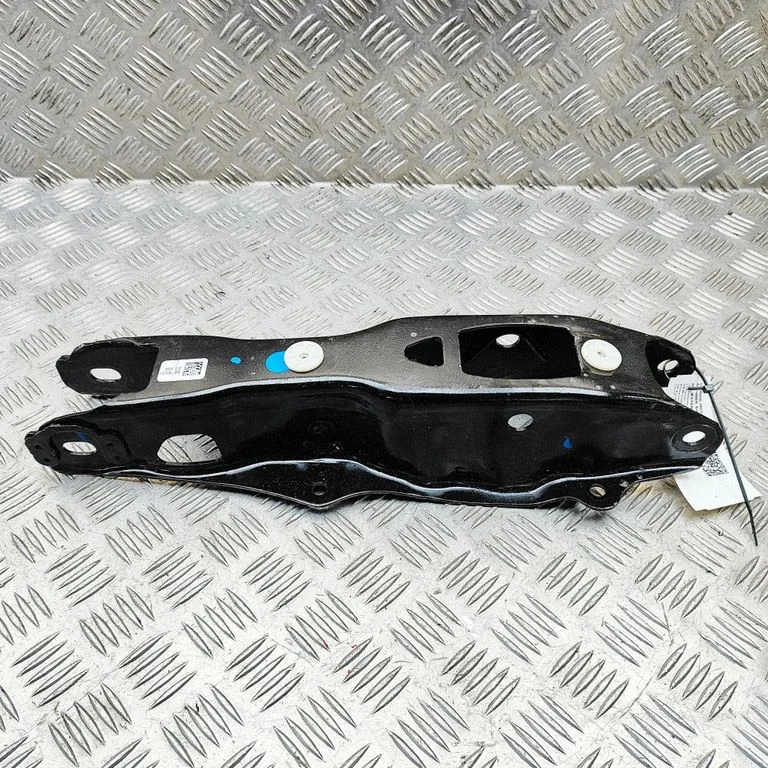 Rear upper control arm/wishbone 6878031