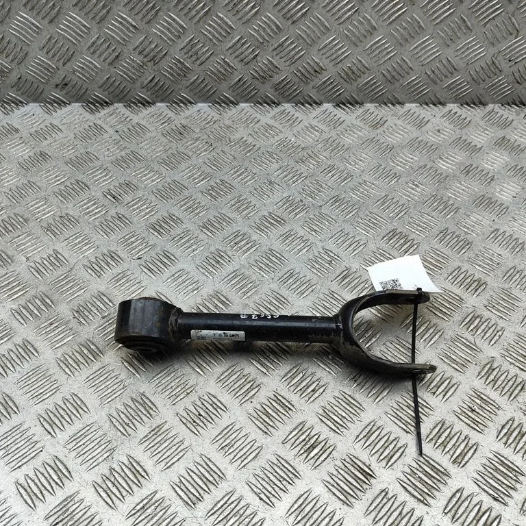 Rear upper control arm/wishbone – Tesla Model Y (2020-)