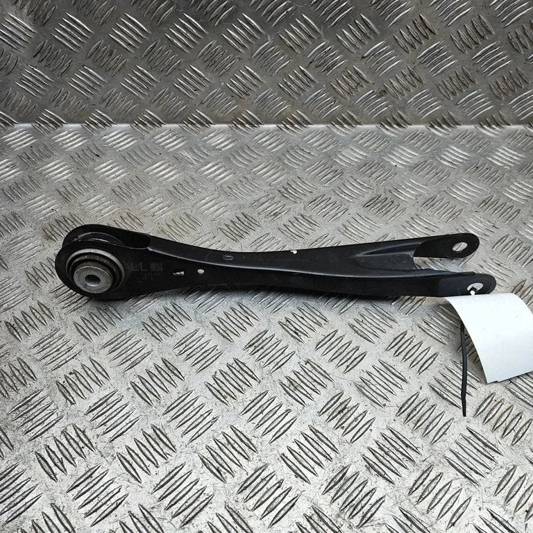 Rear upper control arm/wishbone 6871880