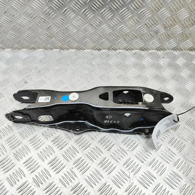 Rear upper control arm/wishbone 6878031