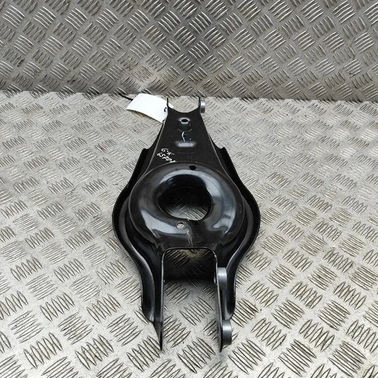 Tagumine ülemine õõtshoob 128845100A