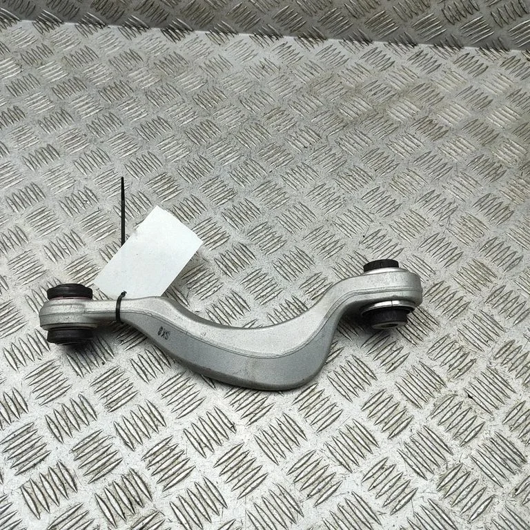 Aizmugurējā svira (dakša) 6871011