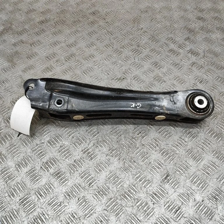 Rear upper control arm/wishbone 6871507