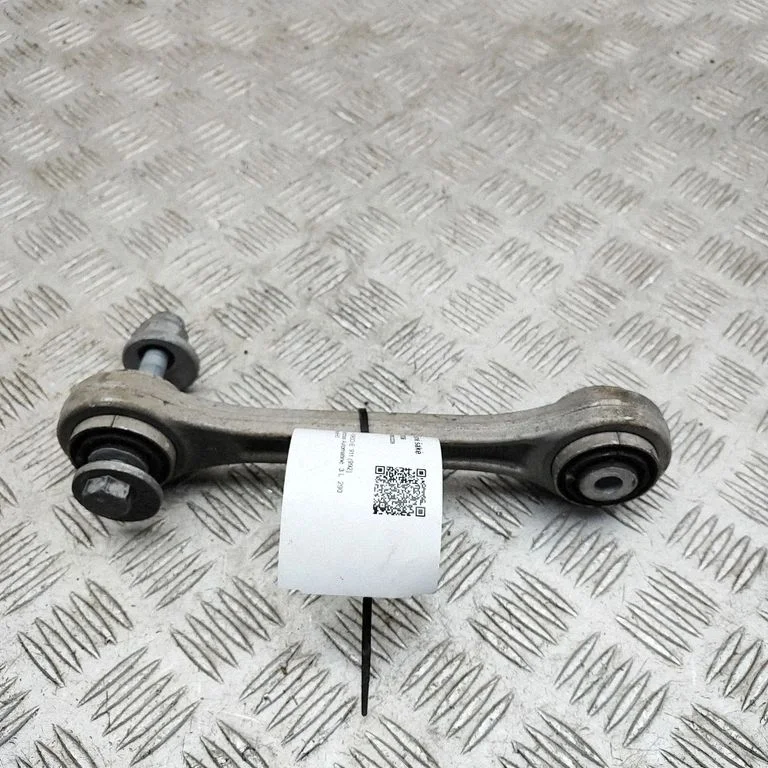 Tagumine ülemine õõtshoob 9P1501531A