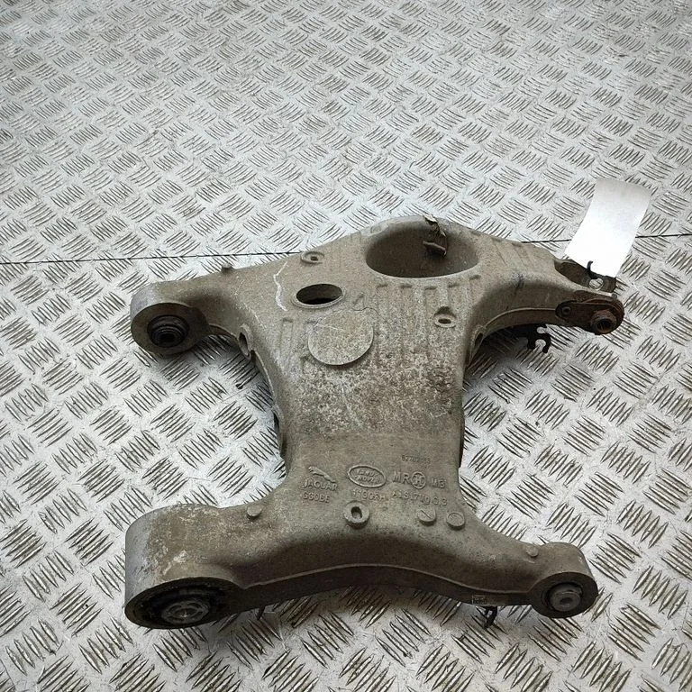 Wahacz tylny górny FK725B530AG