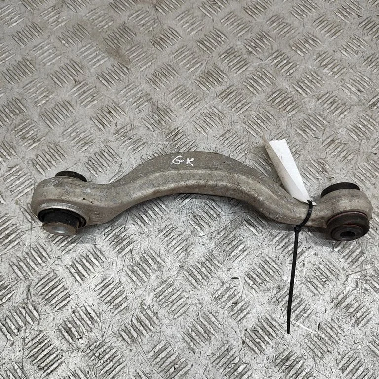 Rear upper control arm/wishbone 6890007
