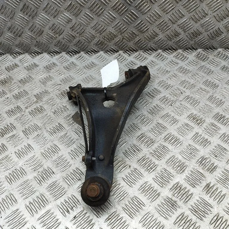 Aizmugurējā svira (dakša) SU00307492