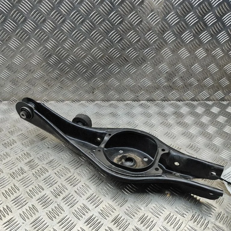 Rear upper control arm/wishbone – KIA Niro (2022-)