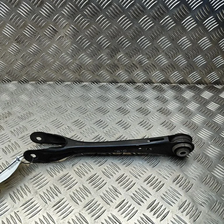 Tagumine ülemine õõtshoob 6893528