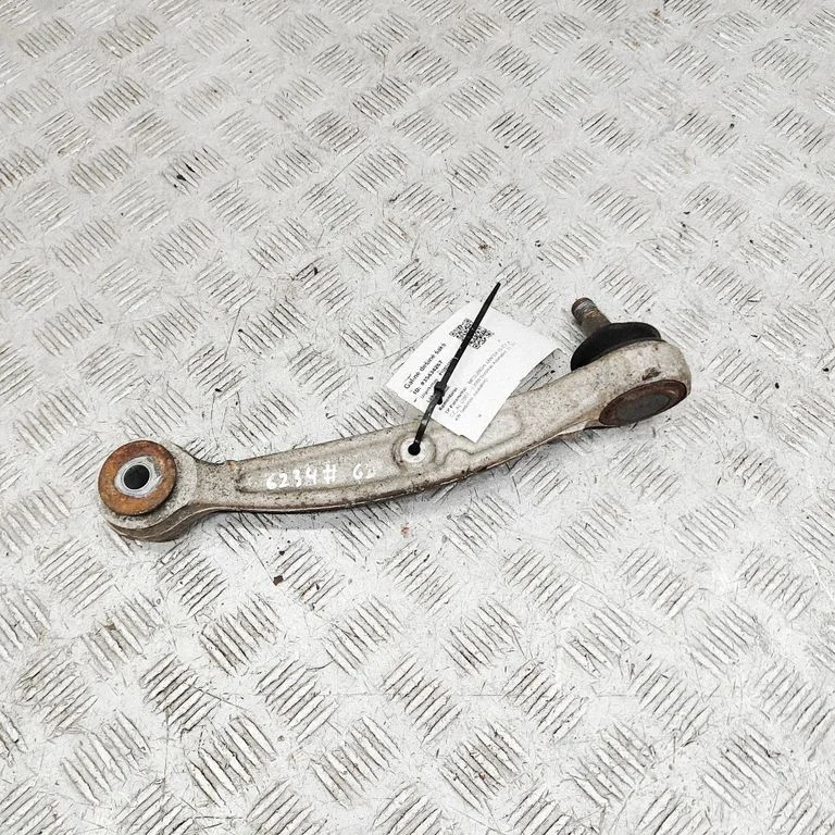 Tagumine ülemine õõtshoob 4117A031