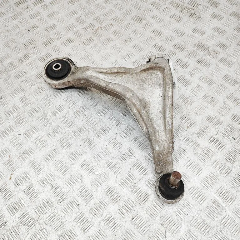 Tagumine ülemine õõtshoob 4110A051