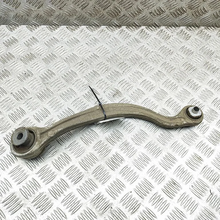 Aizmugurējā svira (dakša) 9820632480