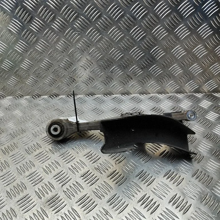 Tagumine ülemine õõtshoob – Porsche 911 991 (2011-2019)