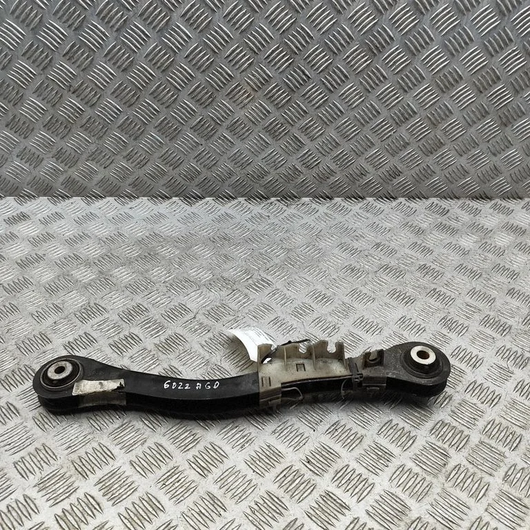 Rear upper control arm/wishbone 6878030