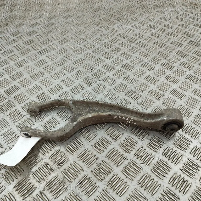 Tagumine ülemine õõtshoob – Porsche 911 991 (2011-2019)
