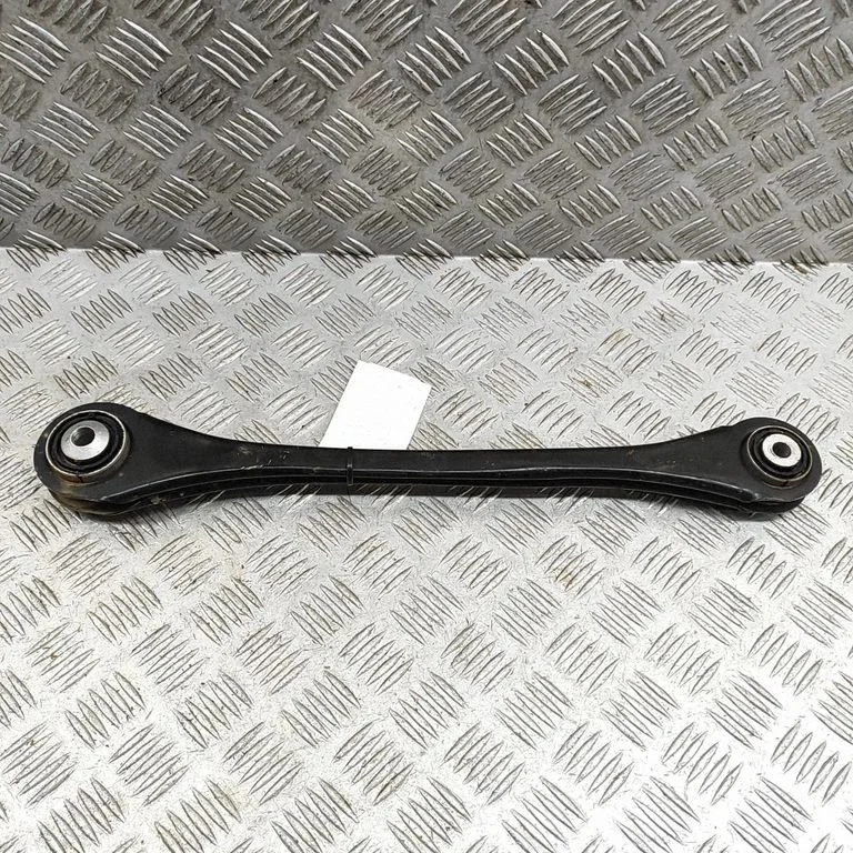 Aizmugurējā svira (dakša) 80A501531A