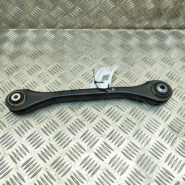 Aizmugurējā svira (dakša) 4M0505425J