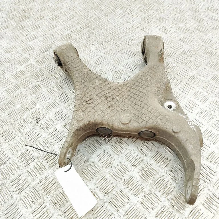 Tagumine ülemine õõtshoob 6770953