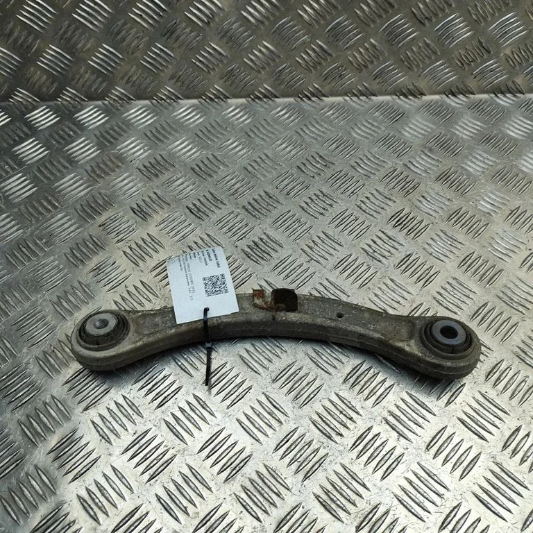 Aizmugurējā svira (dakša) 7L0505375A