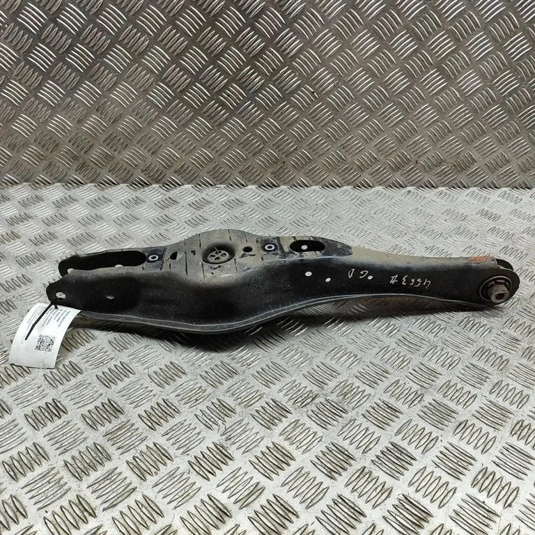 Aizmugurējā svira (dakša) 3Q0505311G