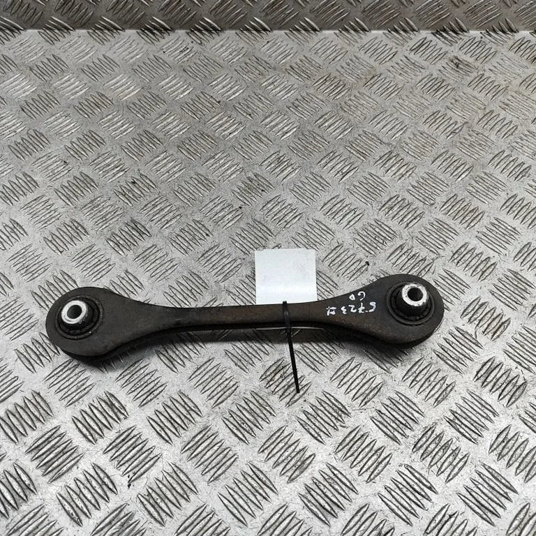 Aizmugurējā svira (dakša) 5Q0501529E