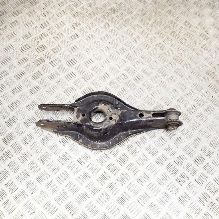 Rear upper control arm/wishbone – BMW 3 Series F30 F35 F31 (2012-2018)