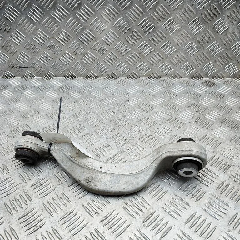 Tagumine ülemine õõtshoob 8834819