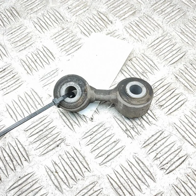 Rear upper control arm/wishbone 4E0505547M