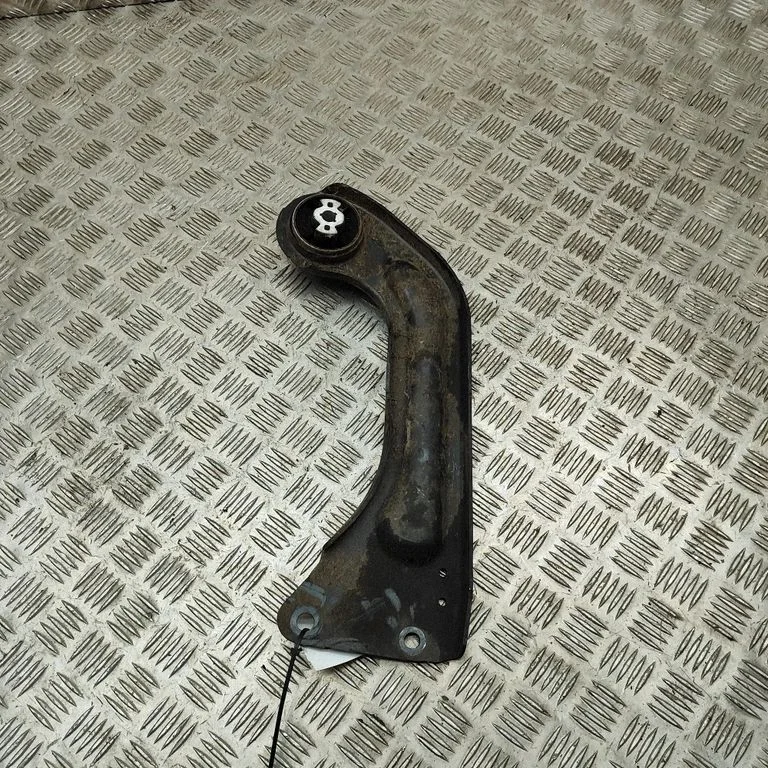 Rear upper control arm/wishbone