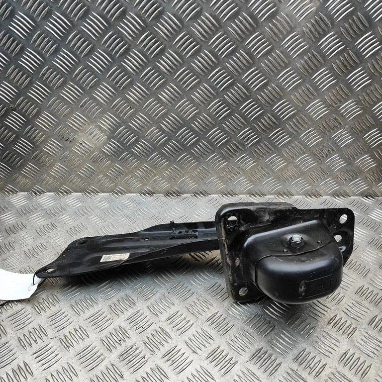 Wahacz tylny górny – Audi Q3 FJN (2025-)