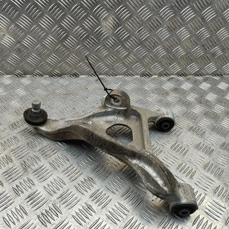 Tagumine ülemine õõtshoob 555015MP0A