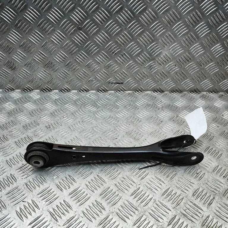 Aizmugurējā svira (dakša) 6893528
