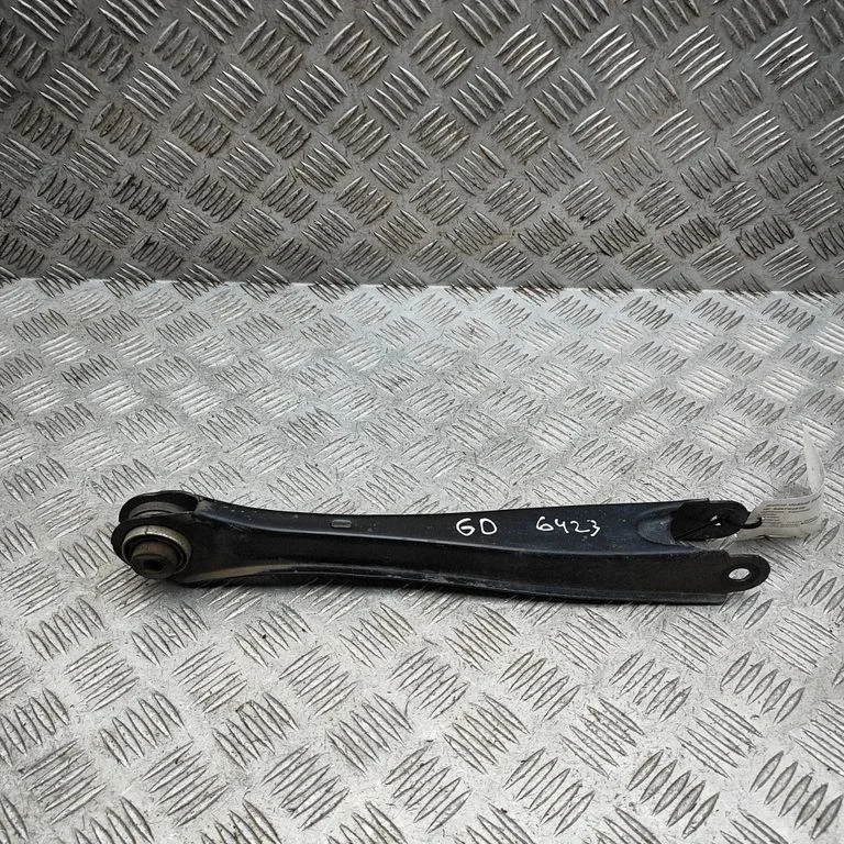 Tagumine ülemine õõtshoob 31360588