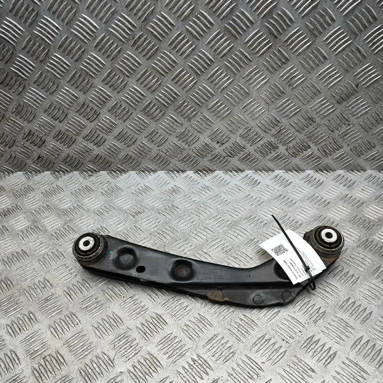 Tagumine ülemine õõtshoob 31360584