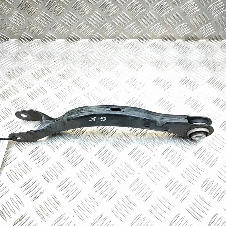 Aizmugurējā svira (dakša) A2233525801