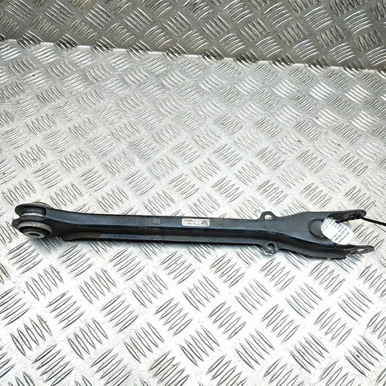 Aizmugurējā svira (dakša) A2233503900