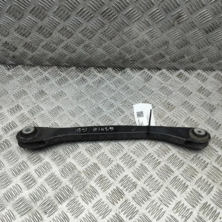 Aizmugurējā svira (dakša) 6861125