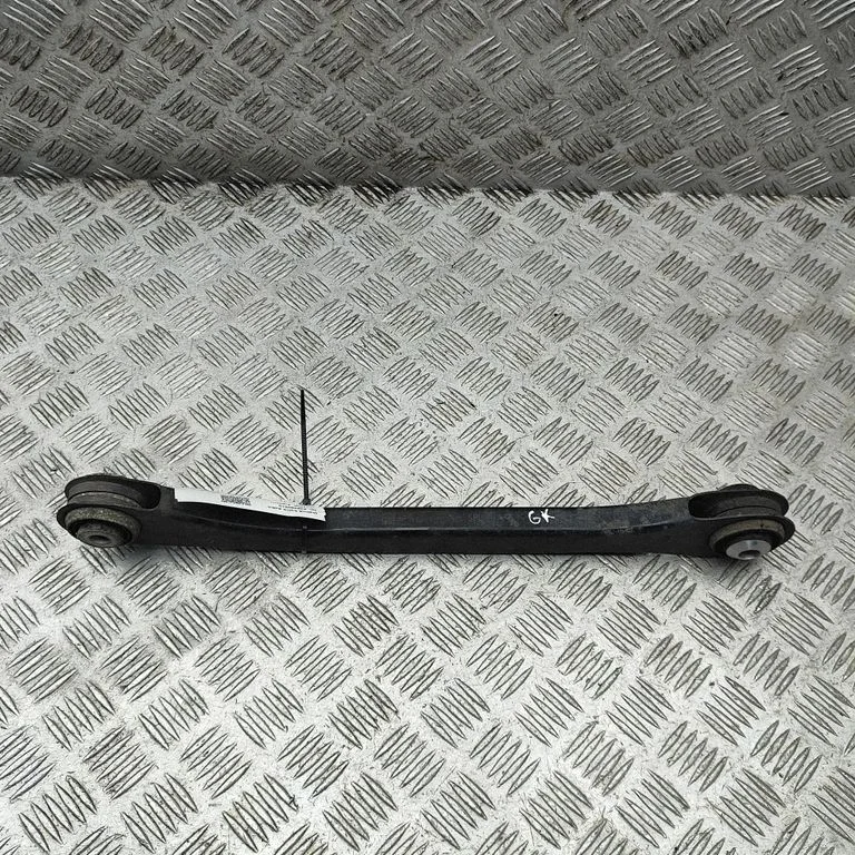 Wahacz tylny górny – BMW Seria 5 G30 G31 G38 (2016-)