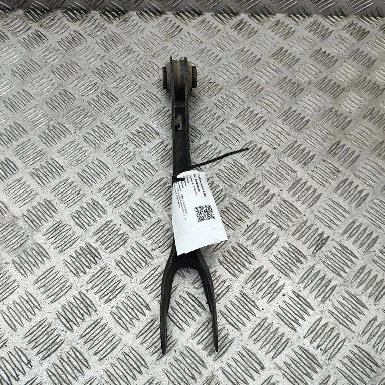Aizmugurējā svira (dakša) 6893528