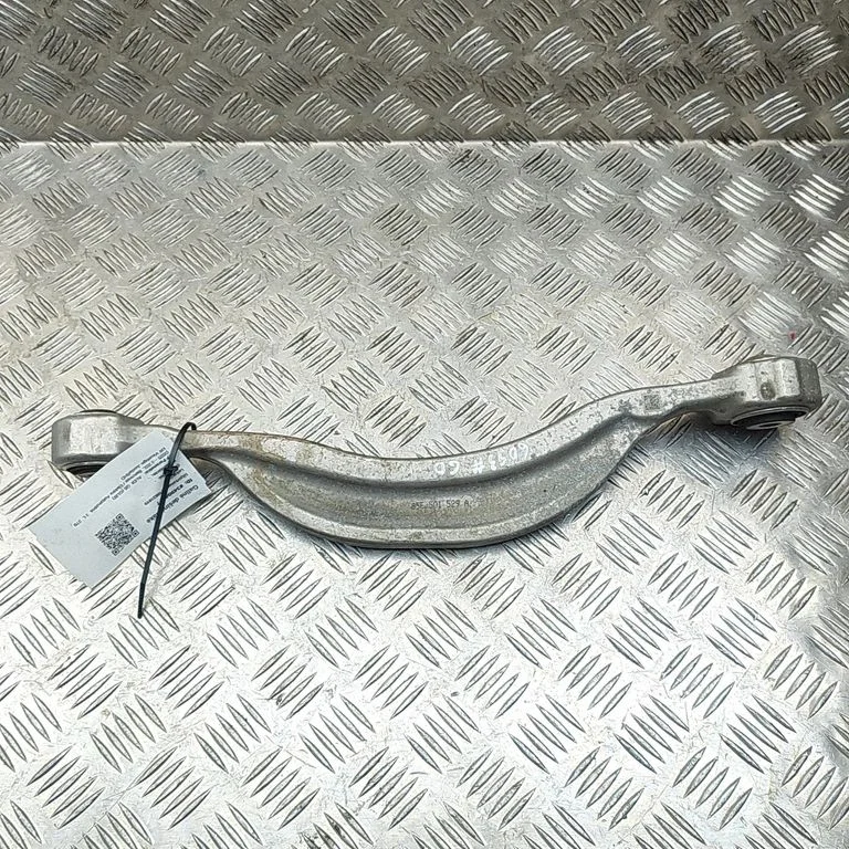 Tagumine ülemine õõtshoob 85E501531A